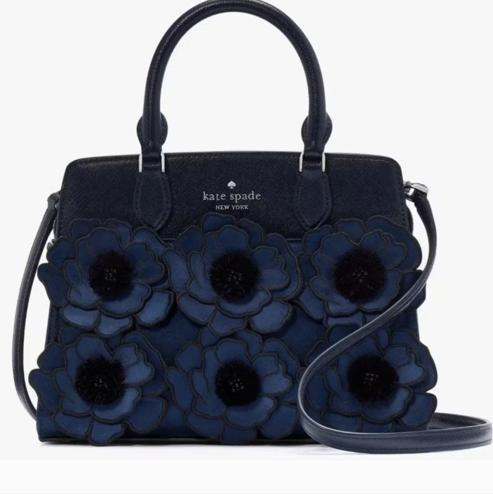 💙🔹️ Kate Spade🔹️ Madison Embroidered Floral Small Satchel IN Blue [ Sold Out] - Picture 7 of 12